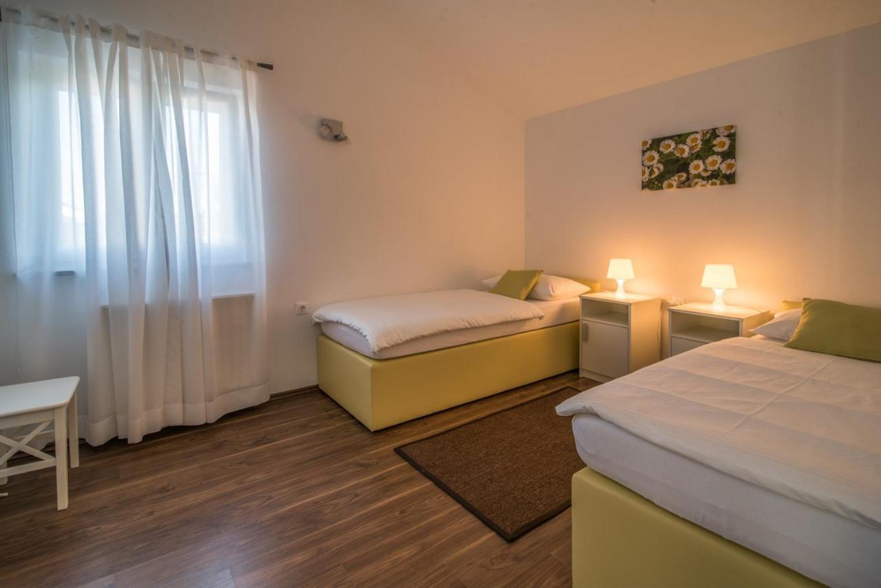 Villa Marina Малинска Екстериор снимка